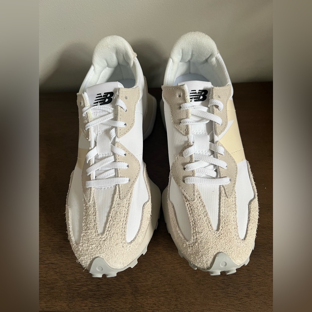 New Balance Women's Athletic Shoes - White and Tan